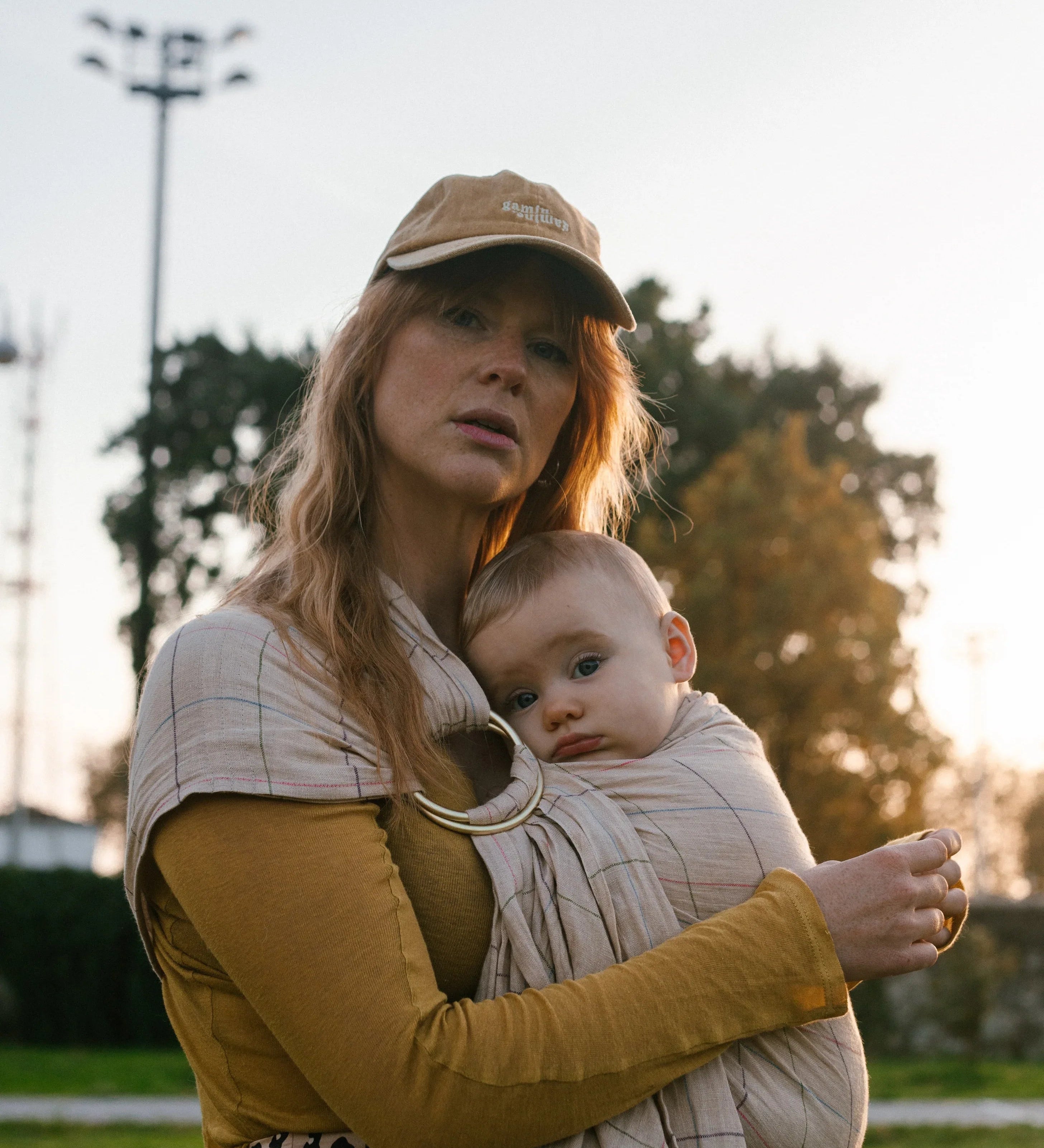 Qu'est-ce qu'un sling bébé ? - Bud & Blossom Slings