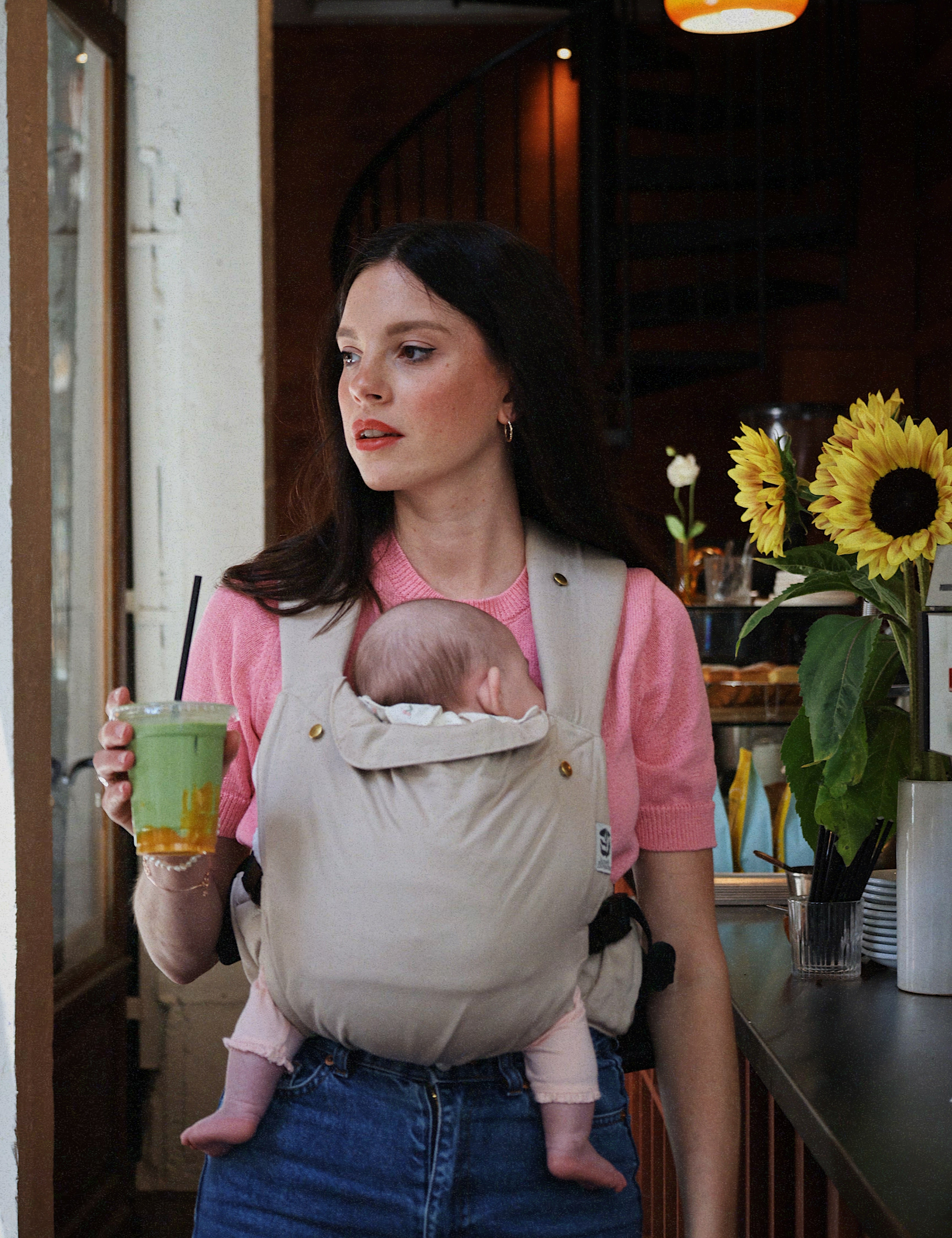 Focus sur :  Le premier porte-bébé hybride