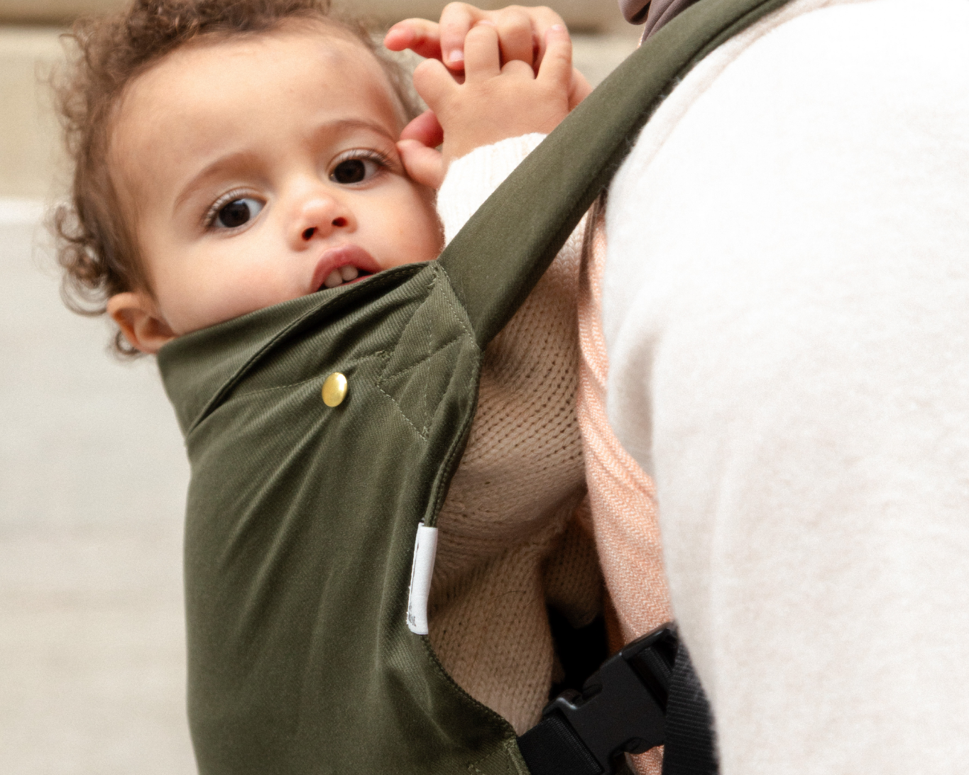 portage dorsal avec le porte-bébé Exquis Forest - Bud & Blossom