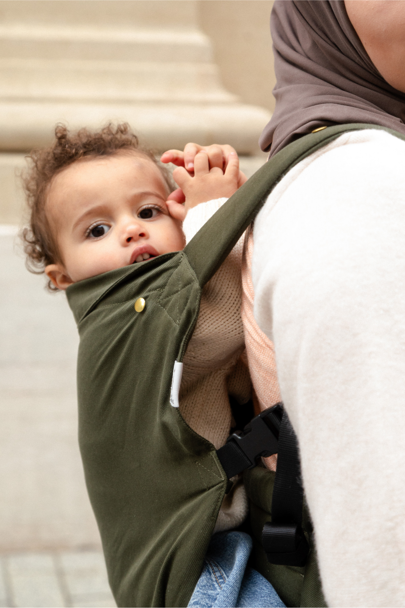 portage dorsal avec le porte-bébé Exquis Forest - Bud & Blossom
