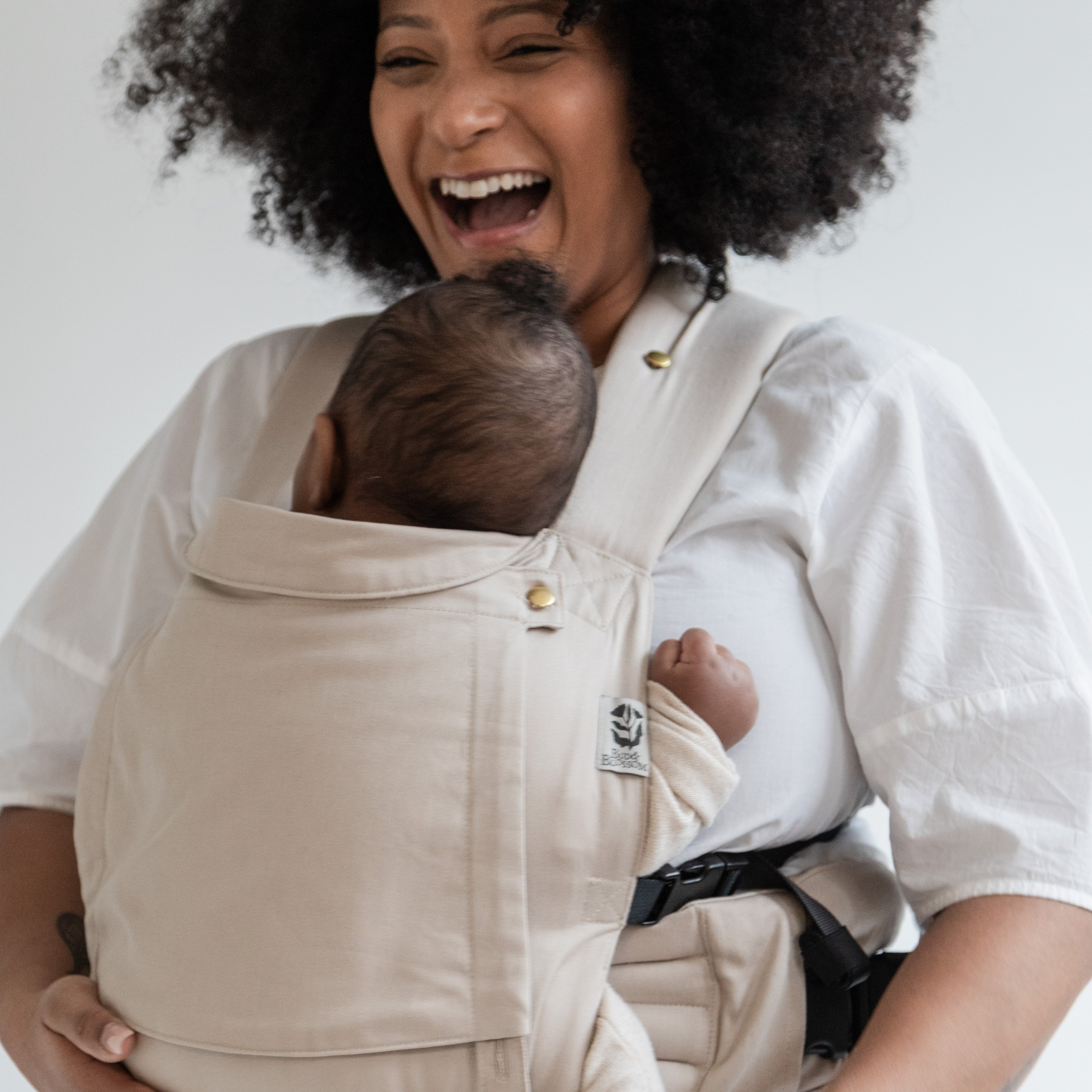 Exquis, le porte-bébé hybride