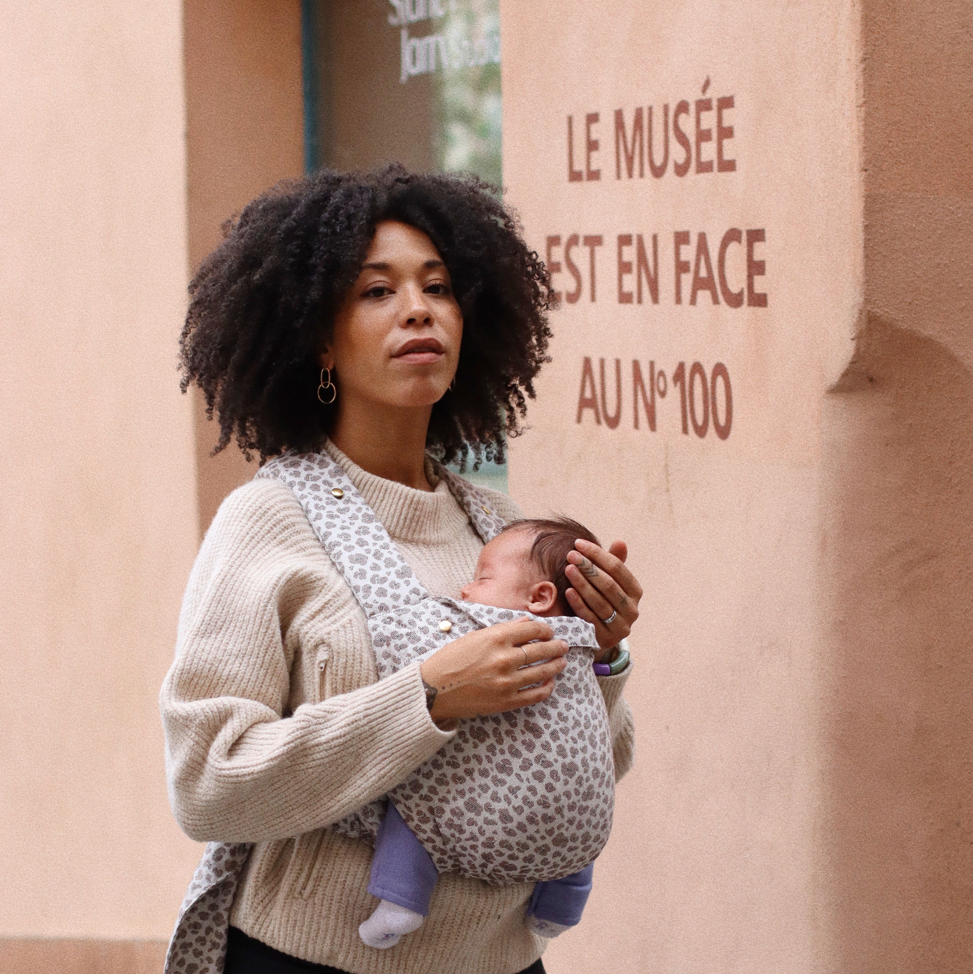 Exquisite Leo Baby Carrier