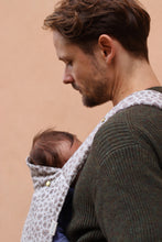 Load image into Gallery viewer, Leo Exquis Baby Carrier
